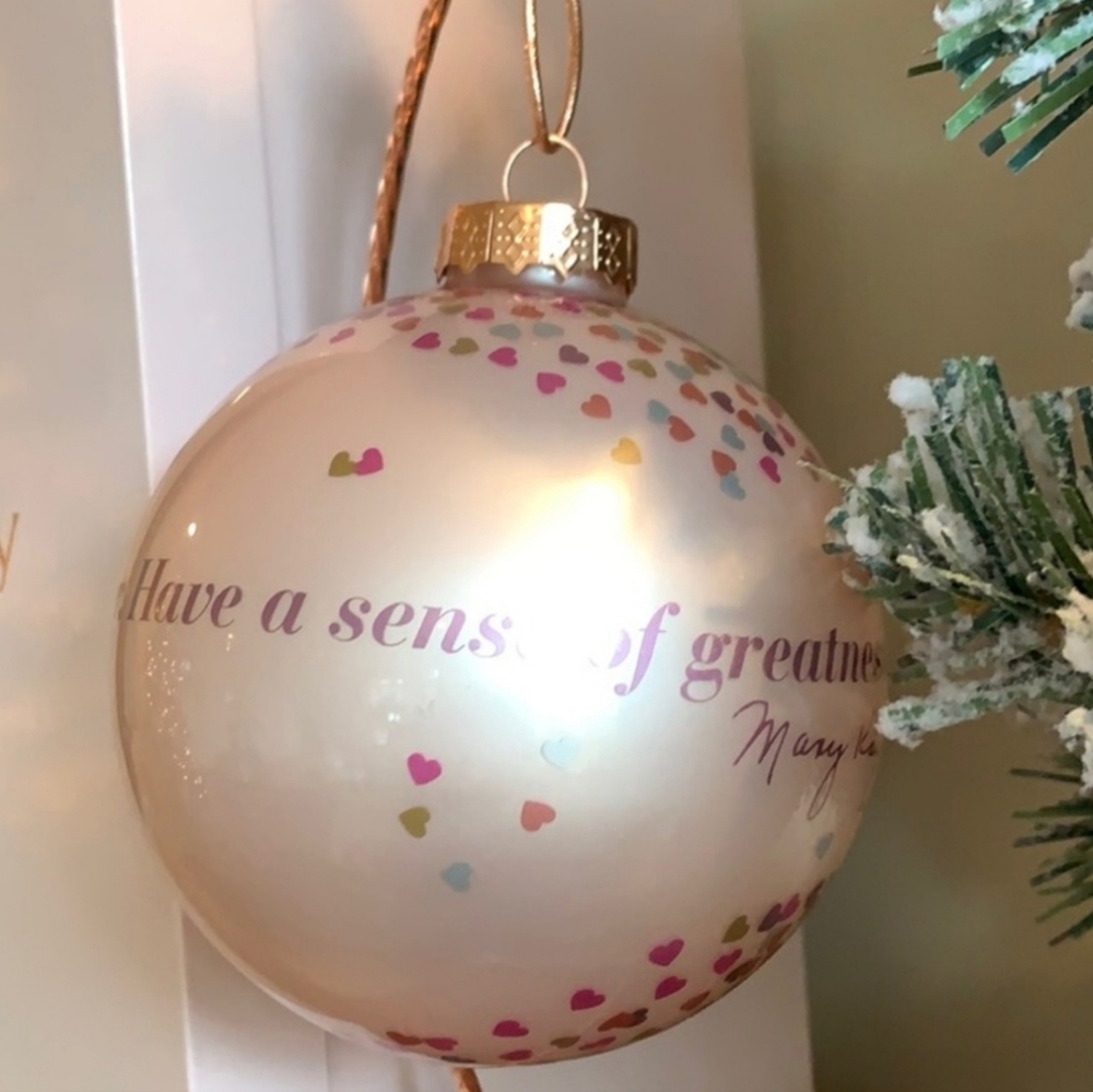 💄Mary Kay Director Christmas Ornament 2016